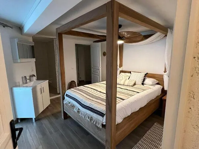 Spacious Holiday Home With Nordic Spa Caniac-du-Causse 0*,