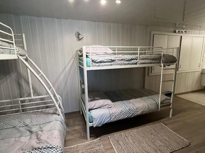 Spacious Holiday Home With Nordic Spa Caniac-du-Causse