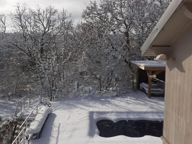Spacious Holiday Home With Nordic Spa Caniac-du-Causse