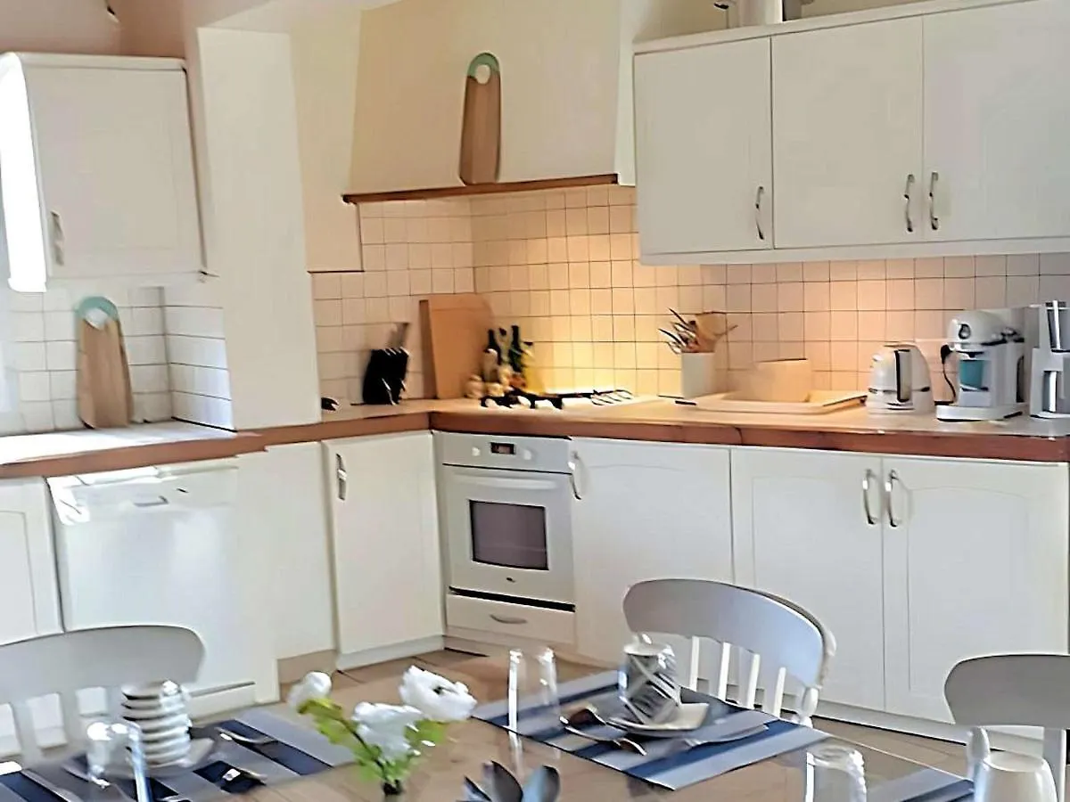 Spacious Holiday Home With Nordic Spa Caniac-du-Causse 프랑스